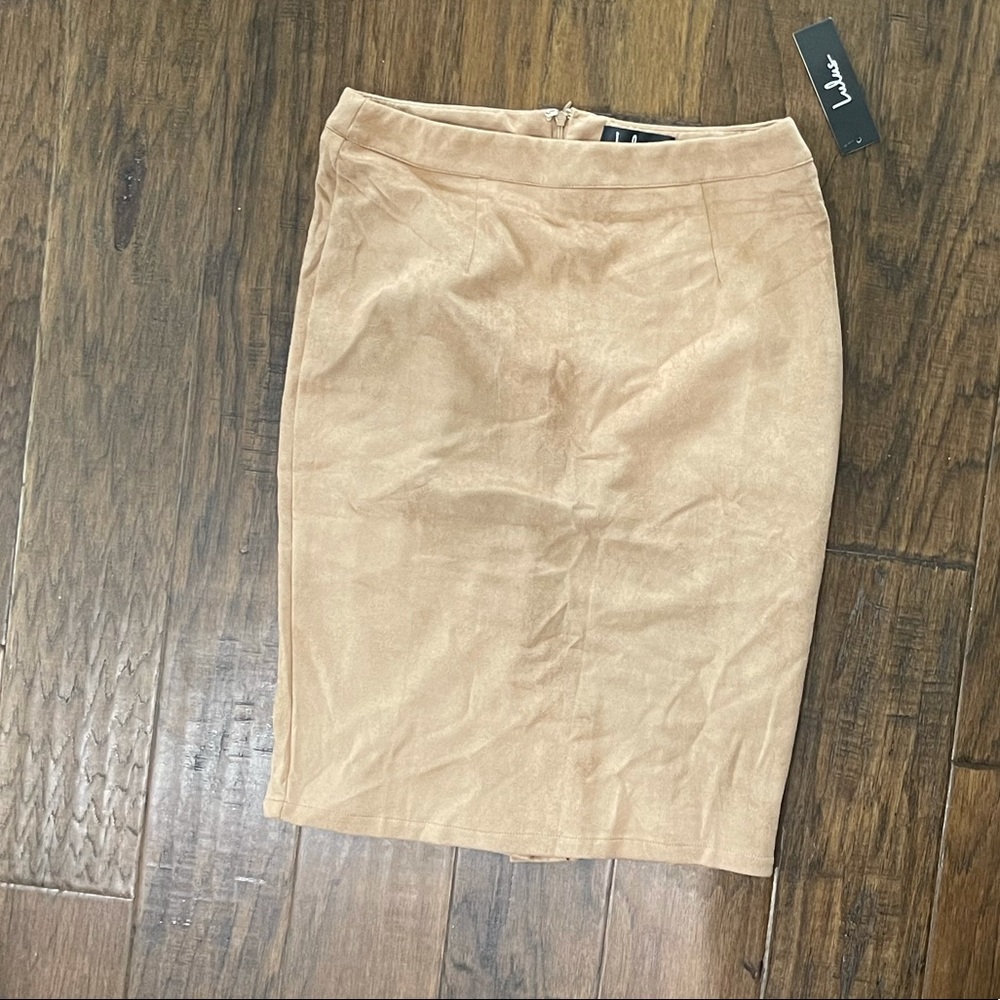 Lulu’s faux suede pencil skirt